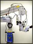ドイツ製手術用顕微鏡を使用